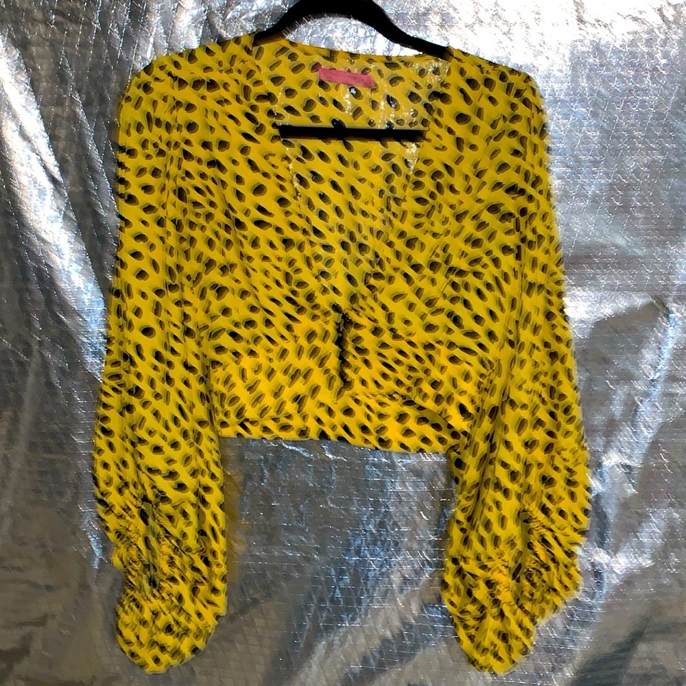Cropped Top by Signature